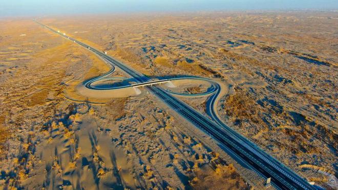 国 美在新疆 干在新疆开元棋牌app图说中(图10) 国 美在新疆 干在新疆开元棋牌app图说中(图10)